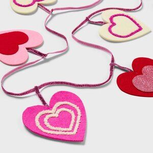 TARGET SPRITZ CANDY HEART GARLAND 1PK - NEW 🩷♥️💕